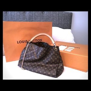 💎💎✨Authentic Louis Vuitton Artsy MM M40249💎💎